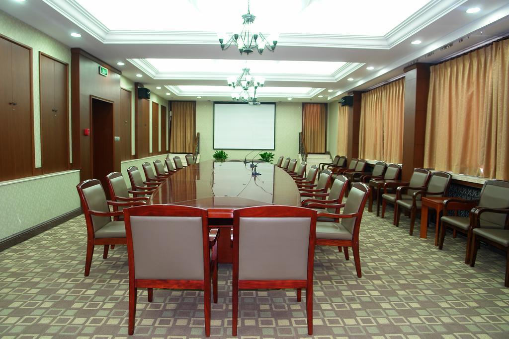 Jingbin Hotel Beijing Bagian luar foto