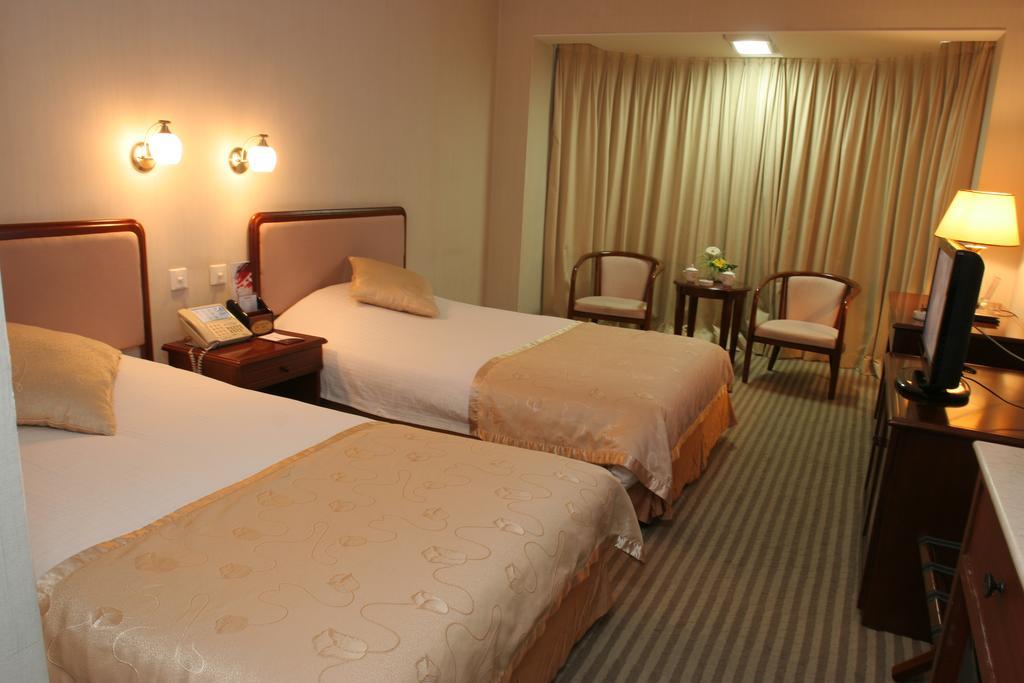 Jingbin Hotel Beijing Bagian luar foto