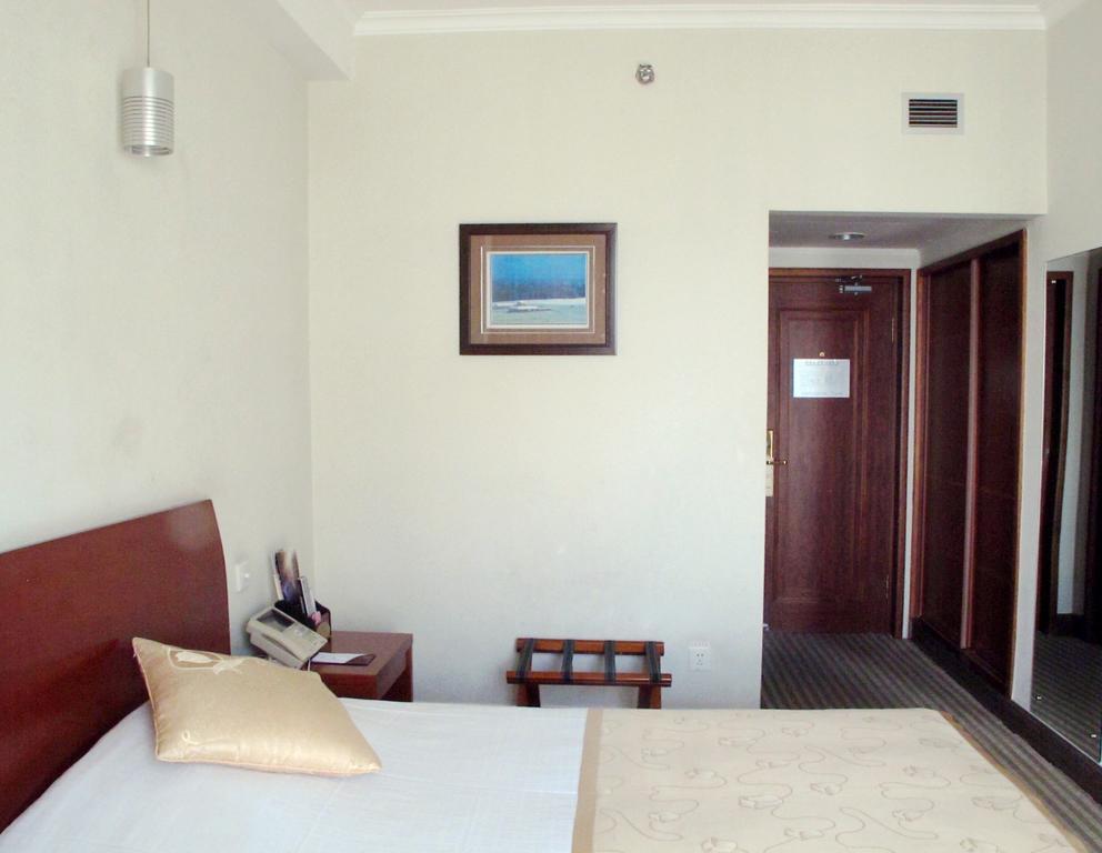 Jingbin Hotel Beijing Bagian luar foto